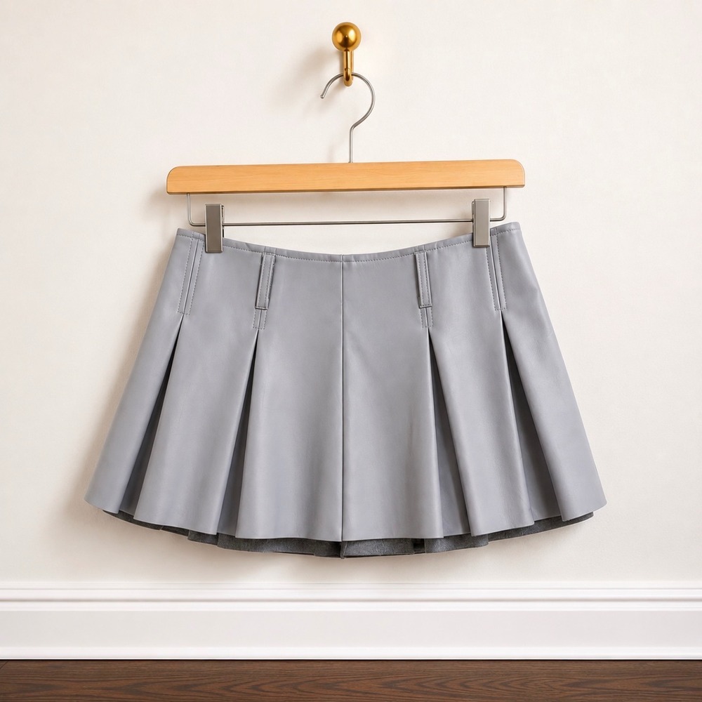 Streetwear Society Grey Faux Leather Pleated Mini Skirt Size Medium